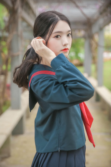 脱了老师内裤猛烈进入